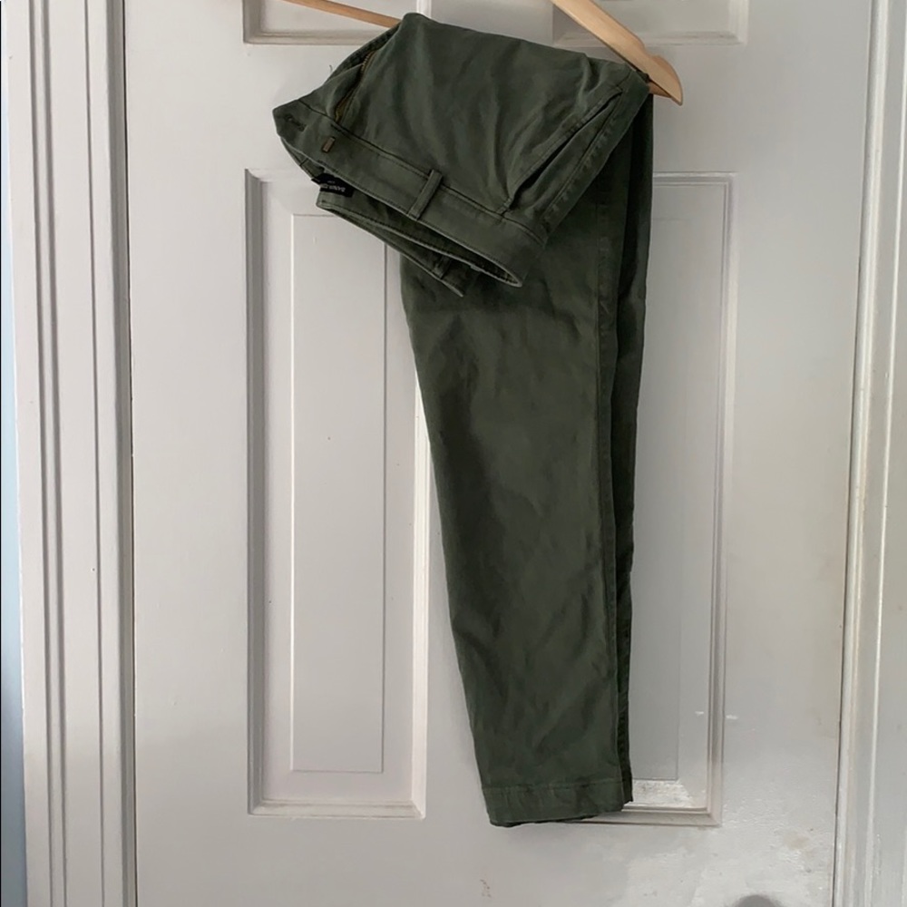 Banana Republic Sloan fit army green pants - Picture 3 of 3